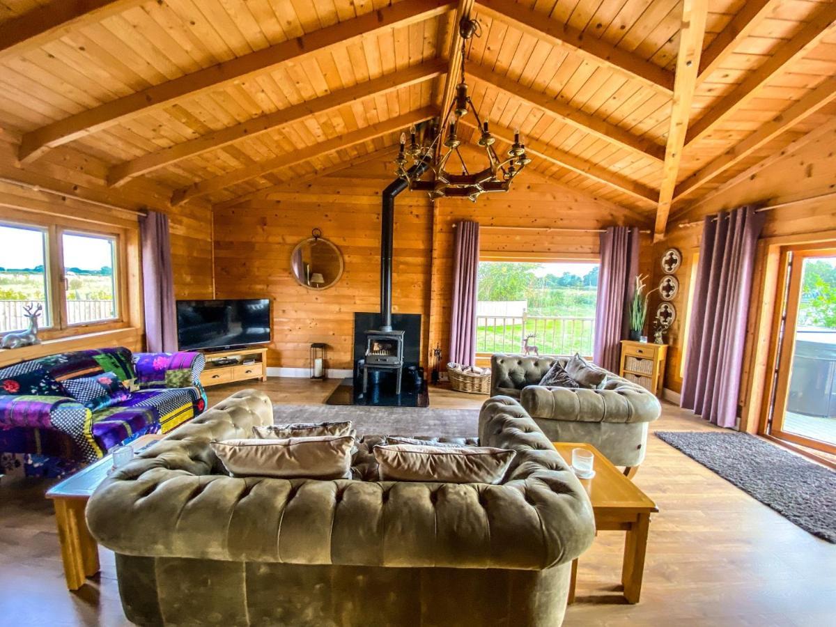 Beautiful 3-Bed Luxury Private Lodge In York Exterior photo